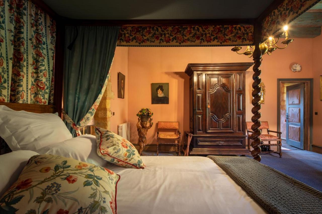Logement D'Exception Dans Le Chateau De Lacypierre Saint-Crepin-et-Carlucet Bagian luar foto